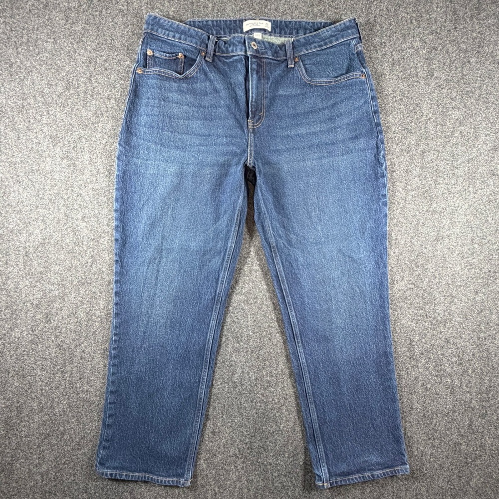Abercrombie & Fitch Curve Love 90s Straight Jeans Womens 33 Short Mid Rise Blue